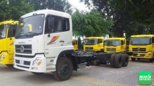 1 chiếc xe tải Dongfeng nhập khẩu